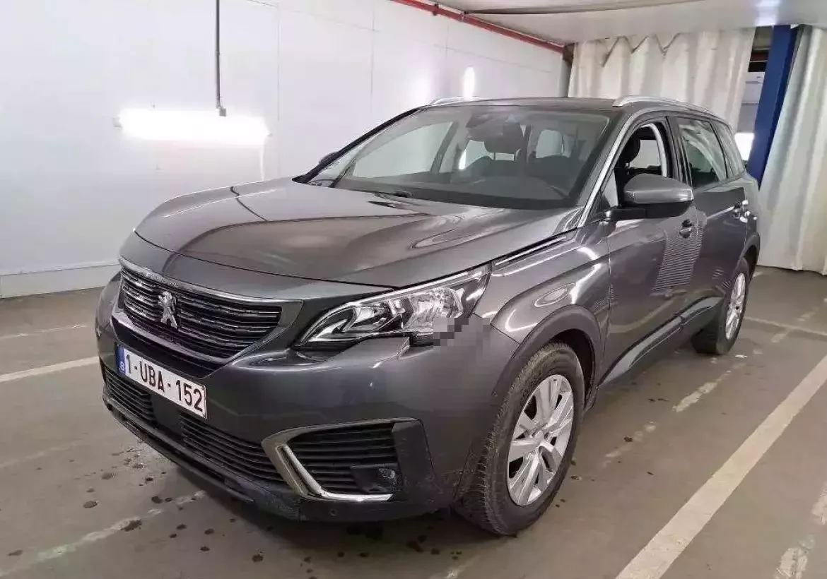 car-image