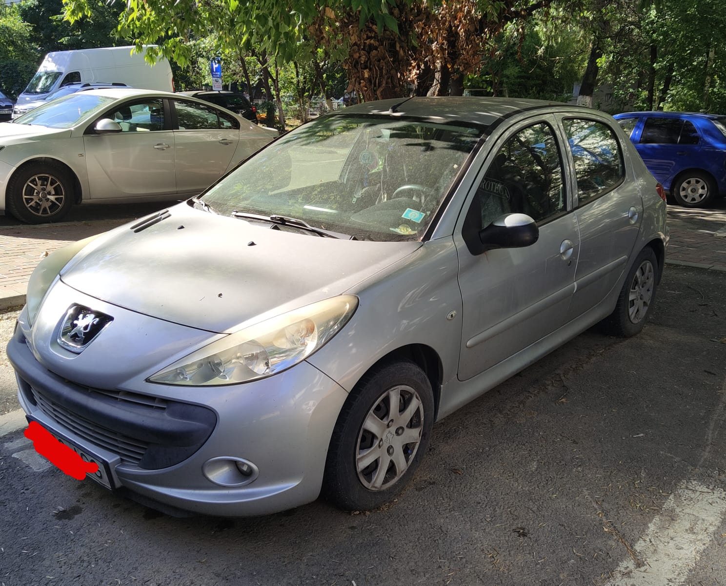 car-image